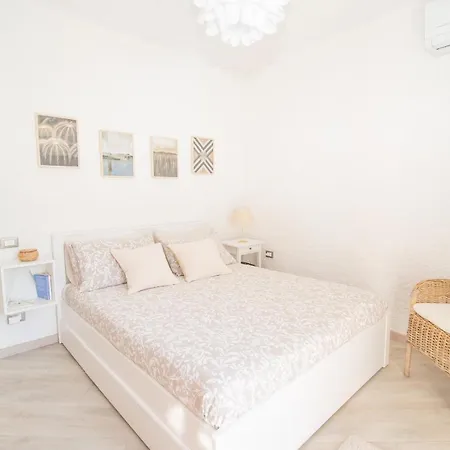 Sara E Melissa House 公寓 *